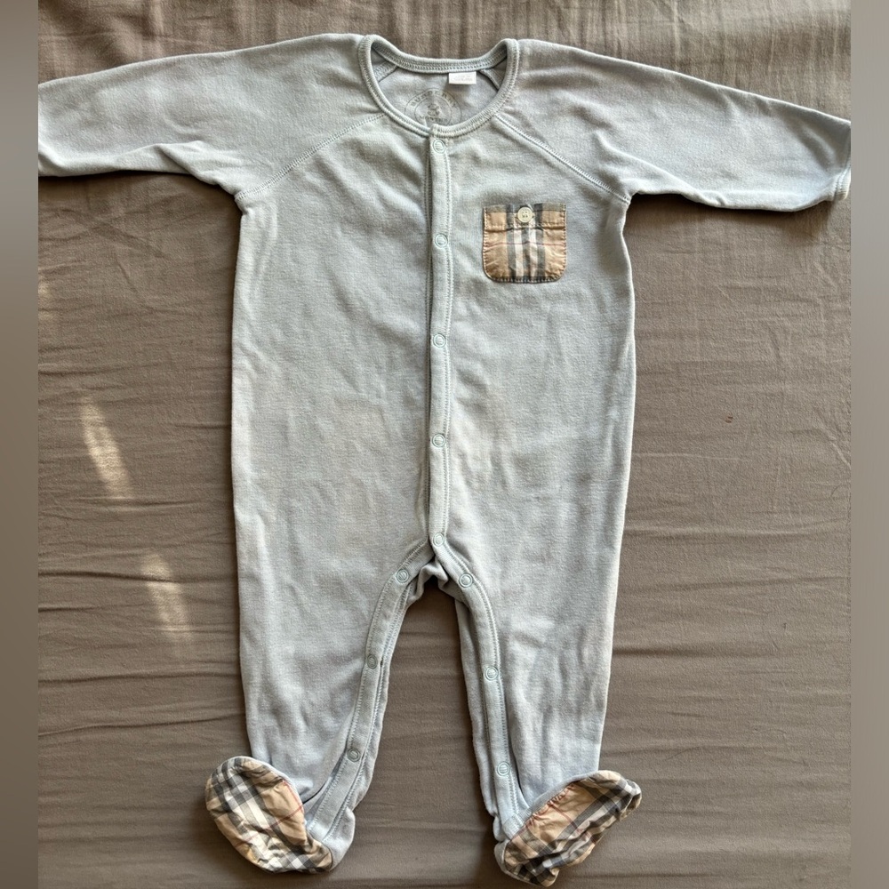 Burberry baby footed sleeper size 3 months